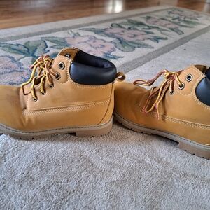 Wonder Nation Yellow Kids Boots